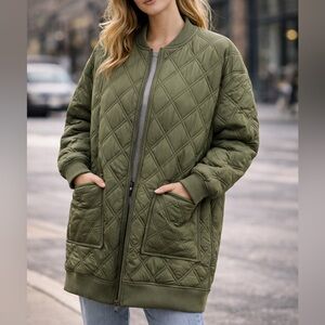 Dick’s Calia Olive Quilted Women's Jacket. Size Medium. Excellent Condition.